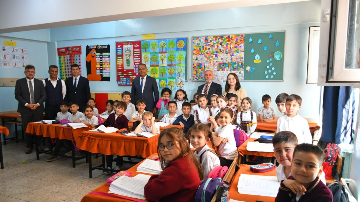 Şahinbey İlçe Milli Eğitim Müdürümüz Sayın Eyüp GÜNEŞ Okulumuzu ziyarete geldiler.